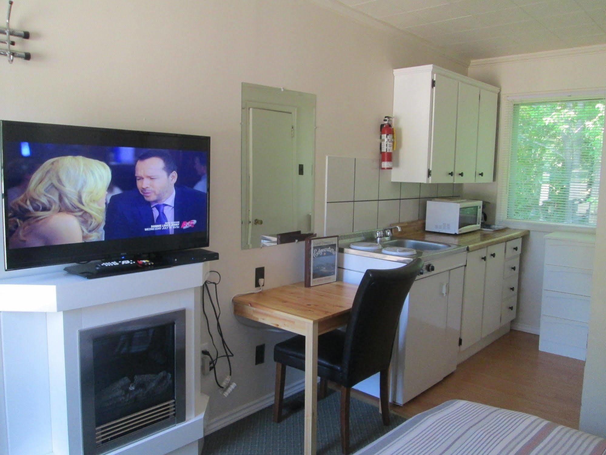 Edgewater Motel And Campground Temiskaming Shores Экстерьер фото