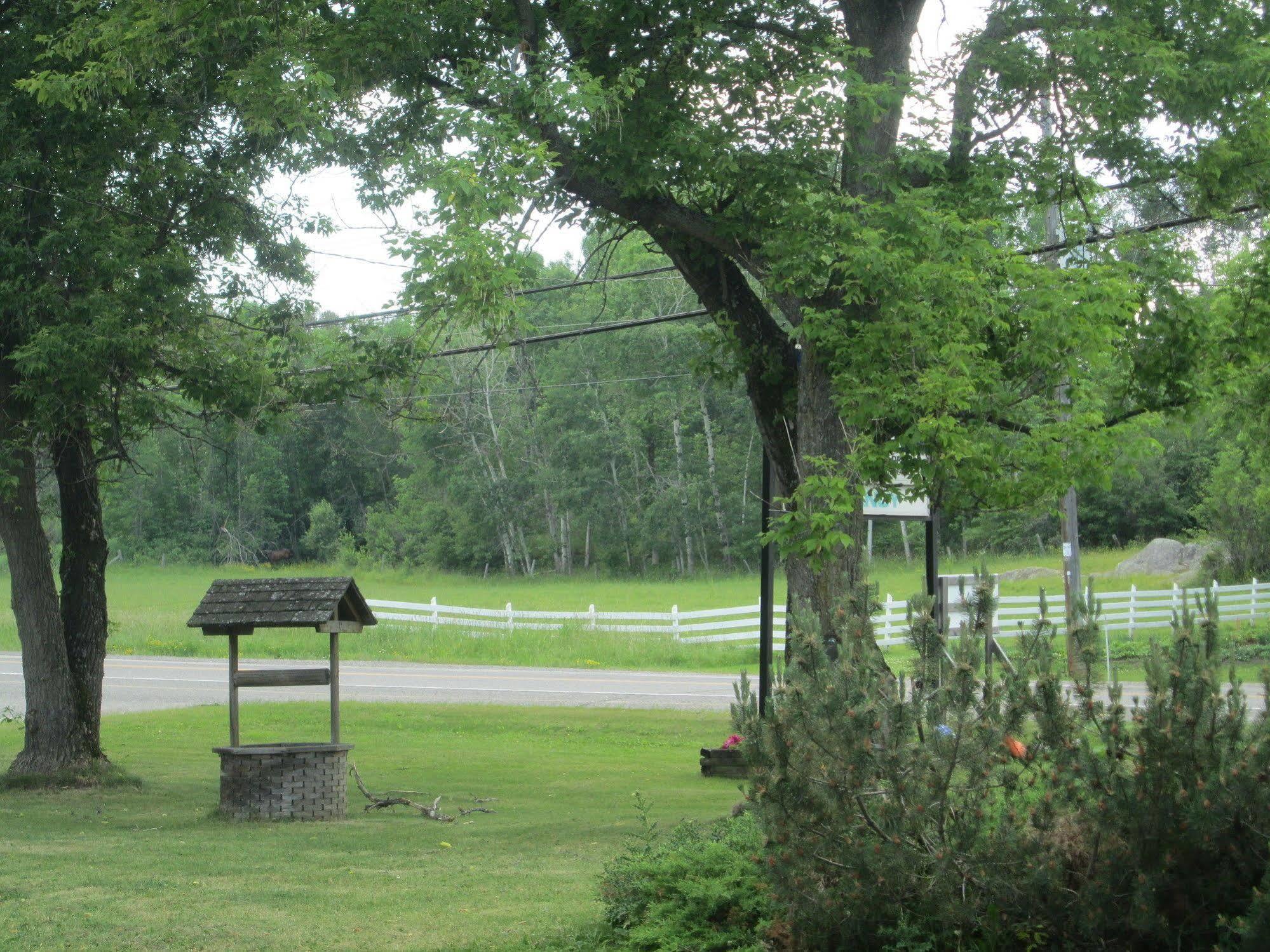 Edgewater Motel And Campground Temiskaming Shores Экстерьер фото